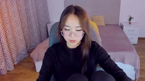 Ginny online show from 12/29/24, 02:31