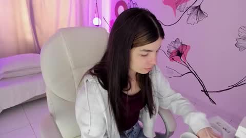 Kendall online show from 01/13/26, 01:16