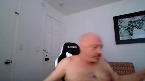 Snapshot of ginofashion chatting on 04/05/26, 05:10 ginofashion online show from 04/05/26, 05:10