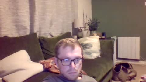 Snapshot of ginwood chatting on 02/21/25, 06:26 ginwood online show from 02/21/25, 06:26