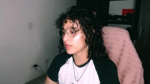 giny_bean online show from 04/13/26, 01:00