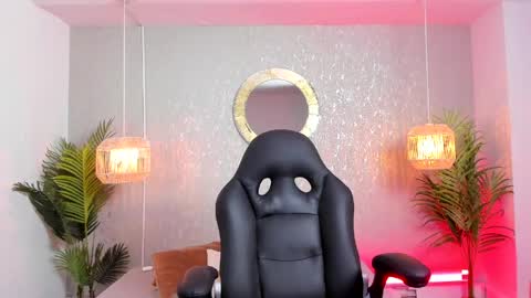 Gio Carangi online show from 04/07/26, 02:56