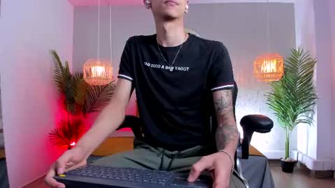 Snapshot of gio_carangi chatting on 06/30/26, 02:56 Gio Carangi online show from 06/30/26, 02:56