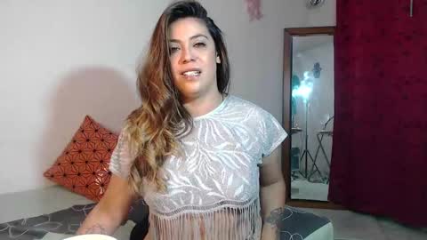 Snapshot of gio_gio44 chatting on 12/19/24, 10:10 Giorgia online show from 12/19/24, 10:10