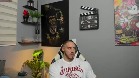 Snapshot of giorgio_leone2 chatting on 12/30/24, 03:58 Giorgio leone online show from 12/30/24, 03:58