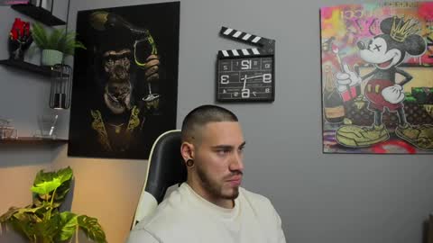 Snapshot of giorgio_leone2 chatting on 01/15/25, 01:12 Giorgio leone online show from 01/15/25, 01:12