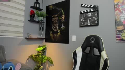 Snapshot of giorgio_leone2 chatting on 01/15/25, 04:15 Giorgio leone online show from 01/15/25, 04:15