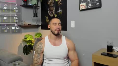 Snapshot of giorgio_leone2 chatting on 11/19/25, 02:11 Giorgio leone online show from 11/19/25, 02:11