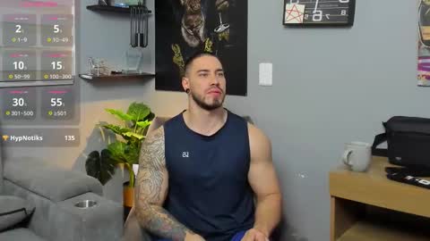 Snapshot of giorgio_leone2 chatting on 11/28/25, 07:05 Giorgio leone online show from 11/28/25, 07:05