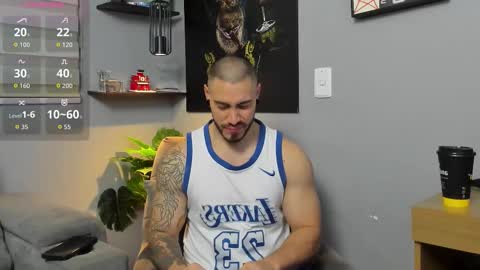 Snapshot of giorgio_leone2 chatting on 12/14/25, 03:23 Giorgio leone online show from 12/14/25, 03:23