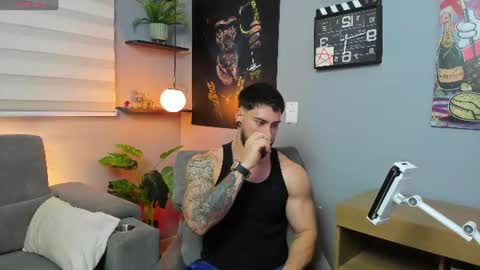 Snapshot of giorgio_leone2 chatting on 06/12/26, 11:14 Giorgio leone online show from 06/12/26, 11:14