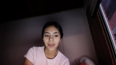 giovanna_oliveria online show from 04/22/26, 11:17