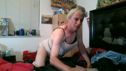 Snapshot of giovanni131971 chatting on 06/21/26, 02:03 giovanni131971 online show from 06/21/26, 02:03