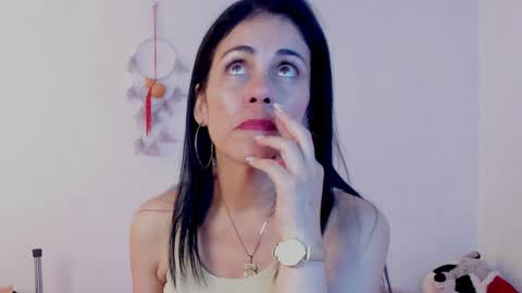 Snapshot of girasol_walton chatting on 01/07/25, 04:59 Girasol Walton online show from 01/07/25, 04:59