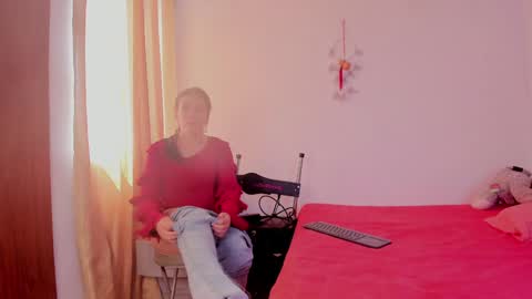 Snapshot of girasol_walton chatting on 02/07/25, 03:41 Girasol Walton online show from 02/07/25, 03:41