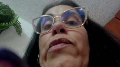 Snapshot of girasol_walton chatting on 09/25/25, 05:05 Girasol Walton online show from 09/25/25, 05:05