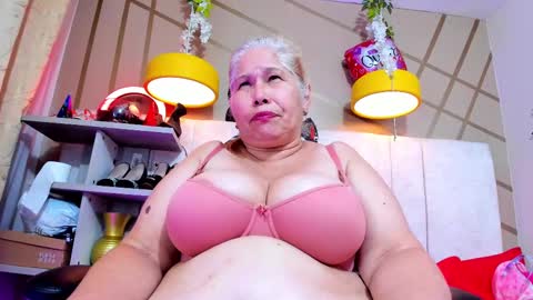 Snapshot of girl_amada chatting on 02/28/25, 05:48 Girl Amada online show from 02/28/25, 05:48