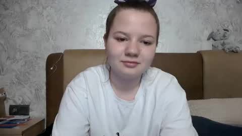 girl_cute07 online show from 05/16/26, 07:45