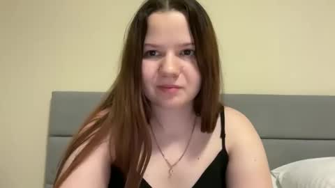 girl_cute07 online show from 05/23/26, 07:18