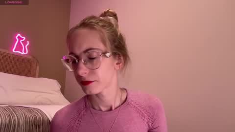 Nikki online show from 01/01/25, 06:59