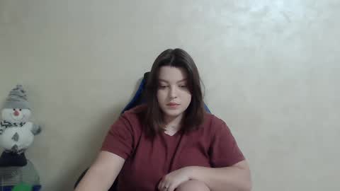 Snapshot of girl_leya chatting on 12/25/24, 11:20 girl_leya online show from 12/25/24, 11:20