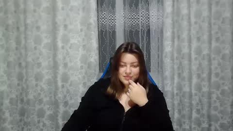 Snapshot of girl_leya chatting on 01/27/25, 09:00 girl_leya online show from 01/27/25, 09:00