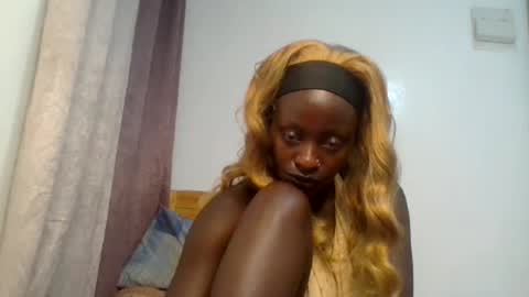 Snapshot of girl_shani chatting on 04/10/26, 10:14 girl_shani online show from 04/10/26, 10:14