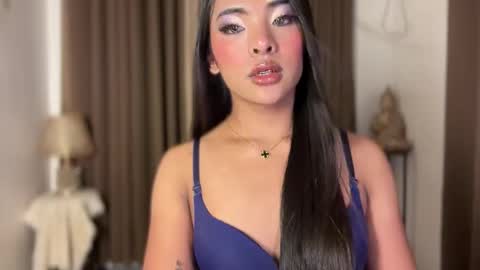 queen ronna online show from 03/11/26, 02:56