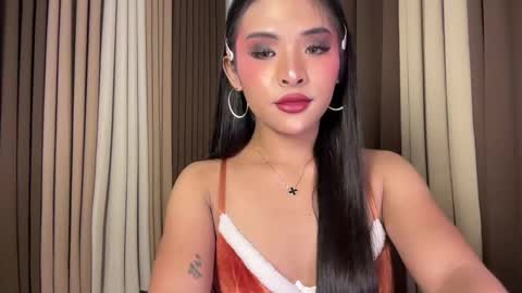 queen ronna online show from 05/13/26, 08:01