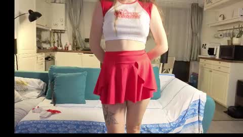 Snapshot of girlfrend10 chatting on 12/01/25, 03:17 Girlfriend online show from 12/01/25, 03:17