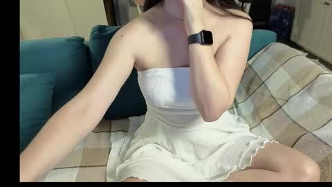 Snapshot of girlfrend10 chatting on 01/05/26, 05:27 Girlfriend online show from 01/05/26, 05:27