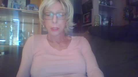 Girlinrock online show from 05/17/26, 12:41
