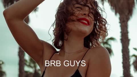 Snapshot of girlnextd00r_ chatting on 01/09/25, 04:17 Hanna online show from 01/09/25, 04:17