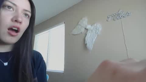 Jasmine online show from 10/28/25, 04:09