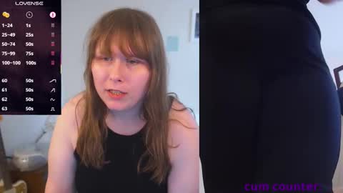 Snapshot of girlpeen chatting on 10/22/25, 07:35 ellie quinn online show from 10/22/25, 07:35