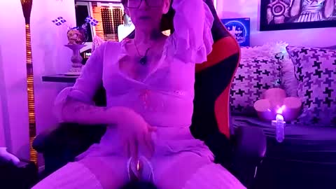 girls227445638252 online show from 03/09/26, 04:27