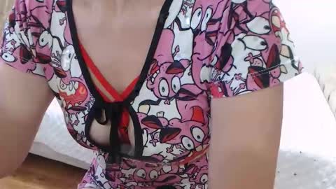 Victoria online show from 12/01/25, 01:49