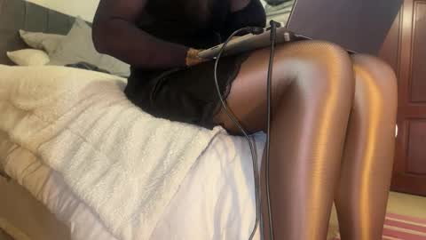 Snapshot of girlyfetish chatting on 01/18/26, 05:50 girlyfetish online show from 01/18/26, 05:50