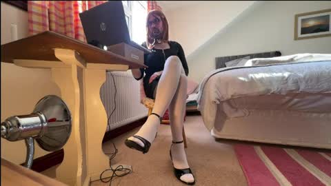 Snapshot of girlyfetish chatting on 03/30/26, 03:57 girlyfetish online show from 03/30/26, 03:57