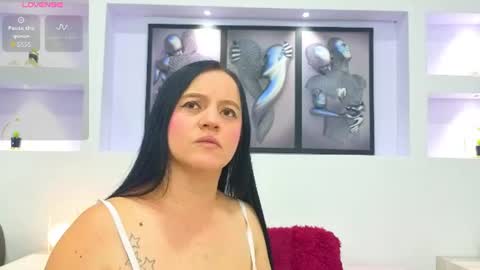 Snapshot of girsl_hot chatting on 07/16/26, 12:55 Violeta y Samantha online show from 07/16/26, 12:55