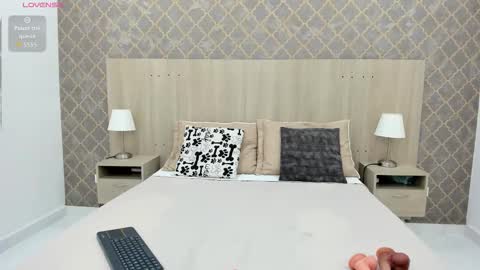 Gisela Moreno online show from 10/28/25, 07:27