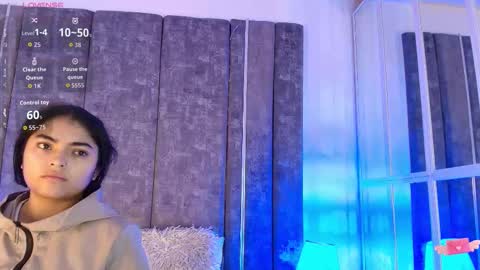     online show from 12/23/25, 10:35