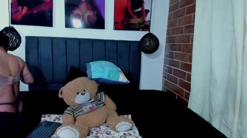 Snapshot of gisele_cedield chatting on 05/07/26, 08:47 Kylie online show from 05/07/26, 08:47