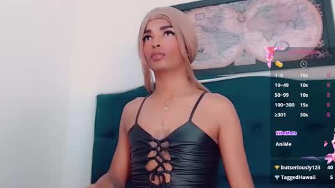 Snapshot of gisele_fox chatting on 01/18/25, 12:46 Gisel online show from 01/18/25, 12:46