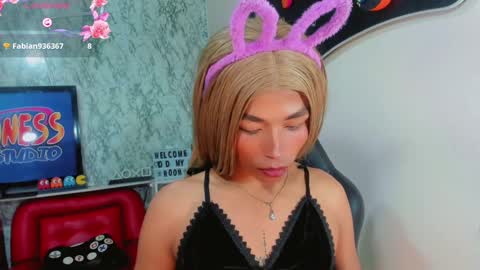 Snapshot of gisele_fox chatting on 02/27/25, 12:54 Gisel online show from 02/27/25, 12:54