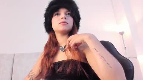 Giselle  online show from 01/15/26, 10:02