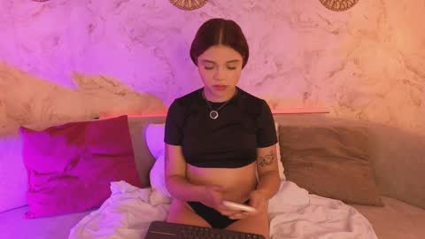 Giselle  online show from 04/09/26, 11:48