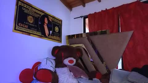Snapshot of giselreyes1 chatting on 04/20/26, 06:53 . Gisel Reyes . online show from 04/20/26, 06:53