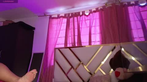 . Gisel Reyes . online show from 07/05/26, 04:36