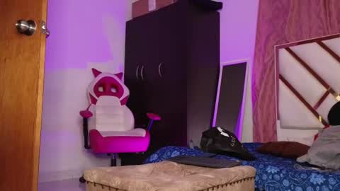 . Gisel Reyes . online show from 07/29/26, 04:43